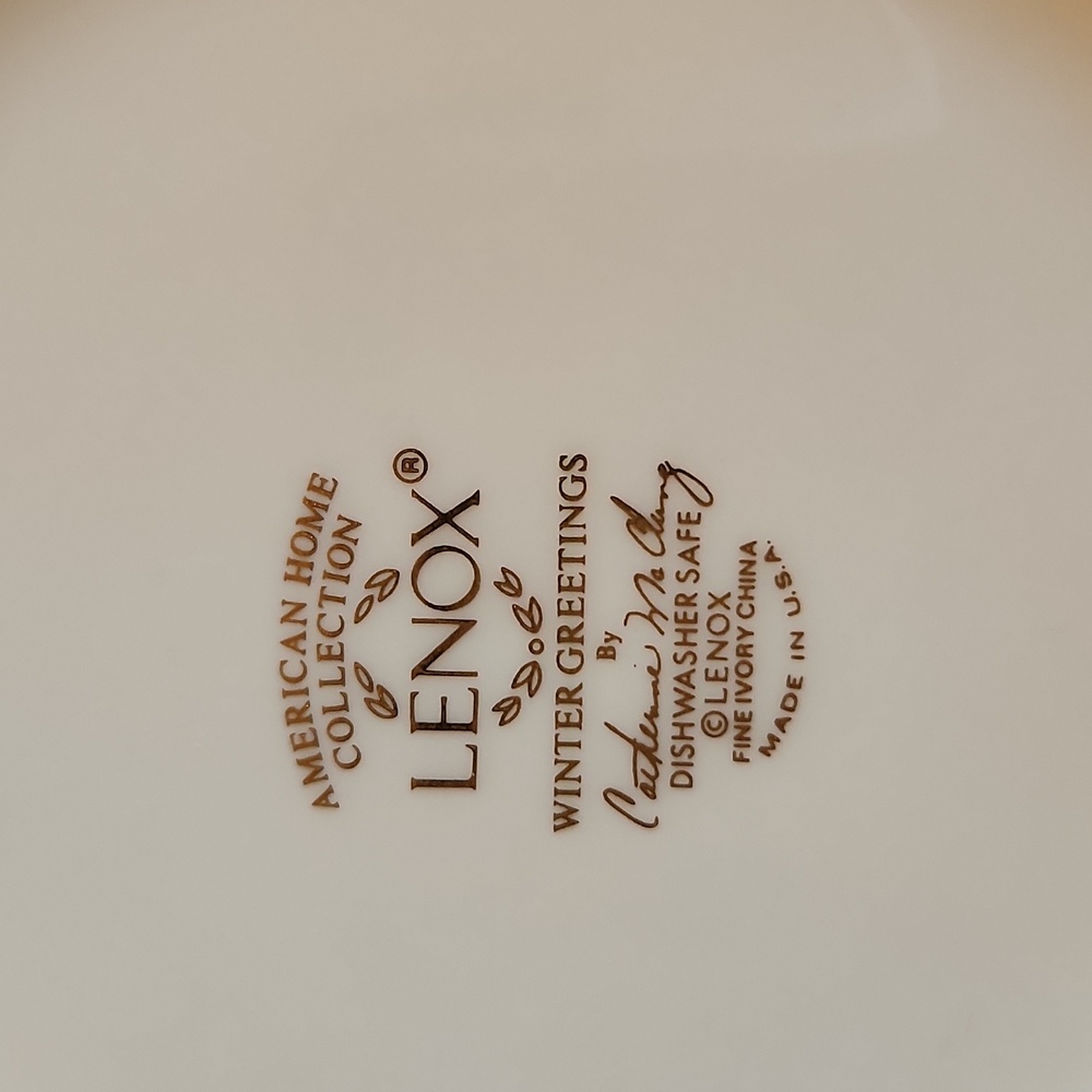 Lenox Winter Greetings Holiday Bowl with Holly Design - Picture 4 of 6